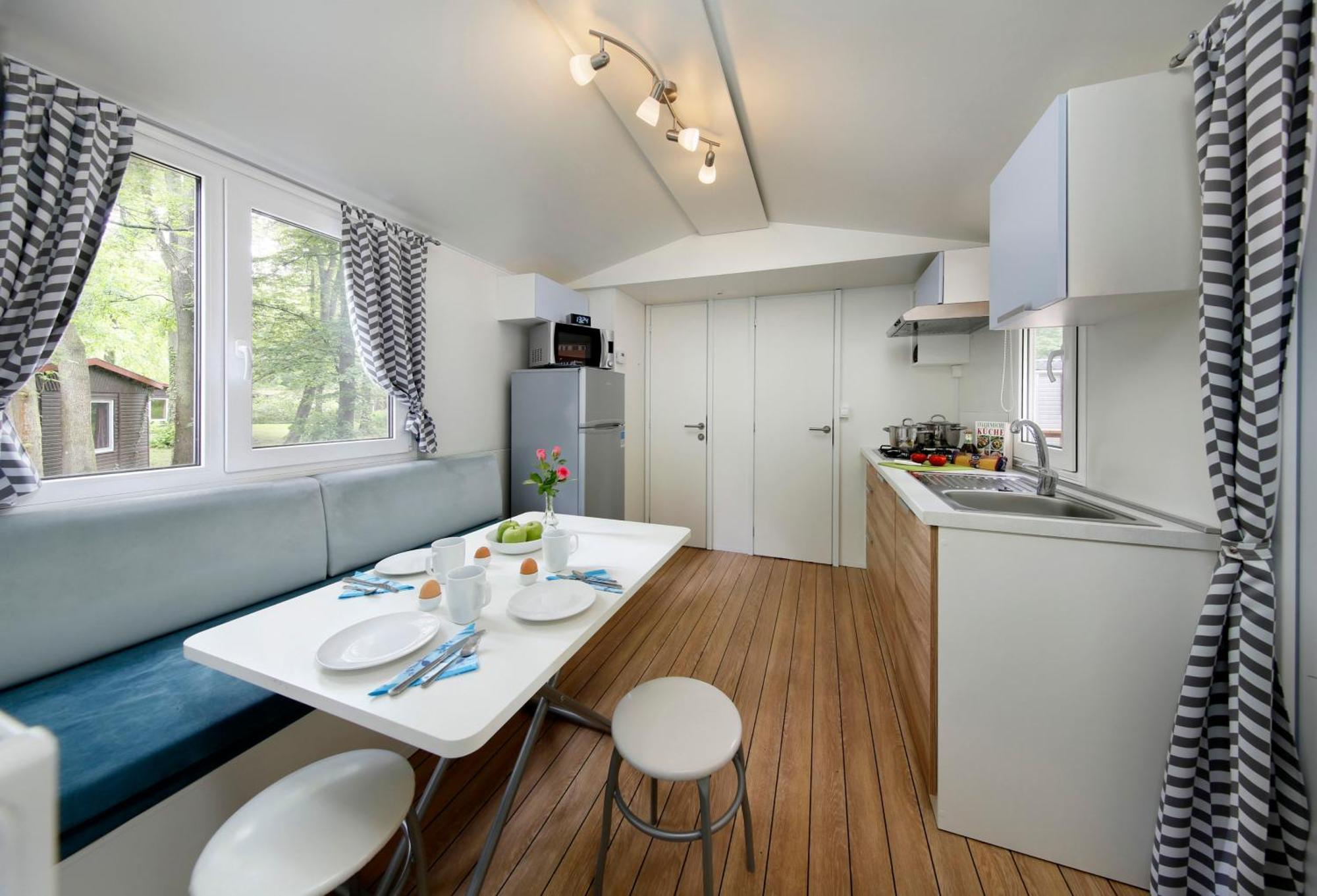 Knaus Campingpark Frickenhausen فريكنهاوزن ام ماين المظهر الخارجي الصورة