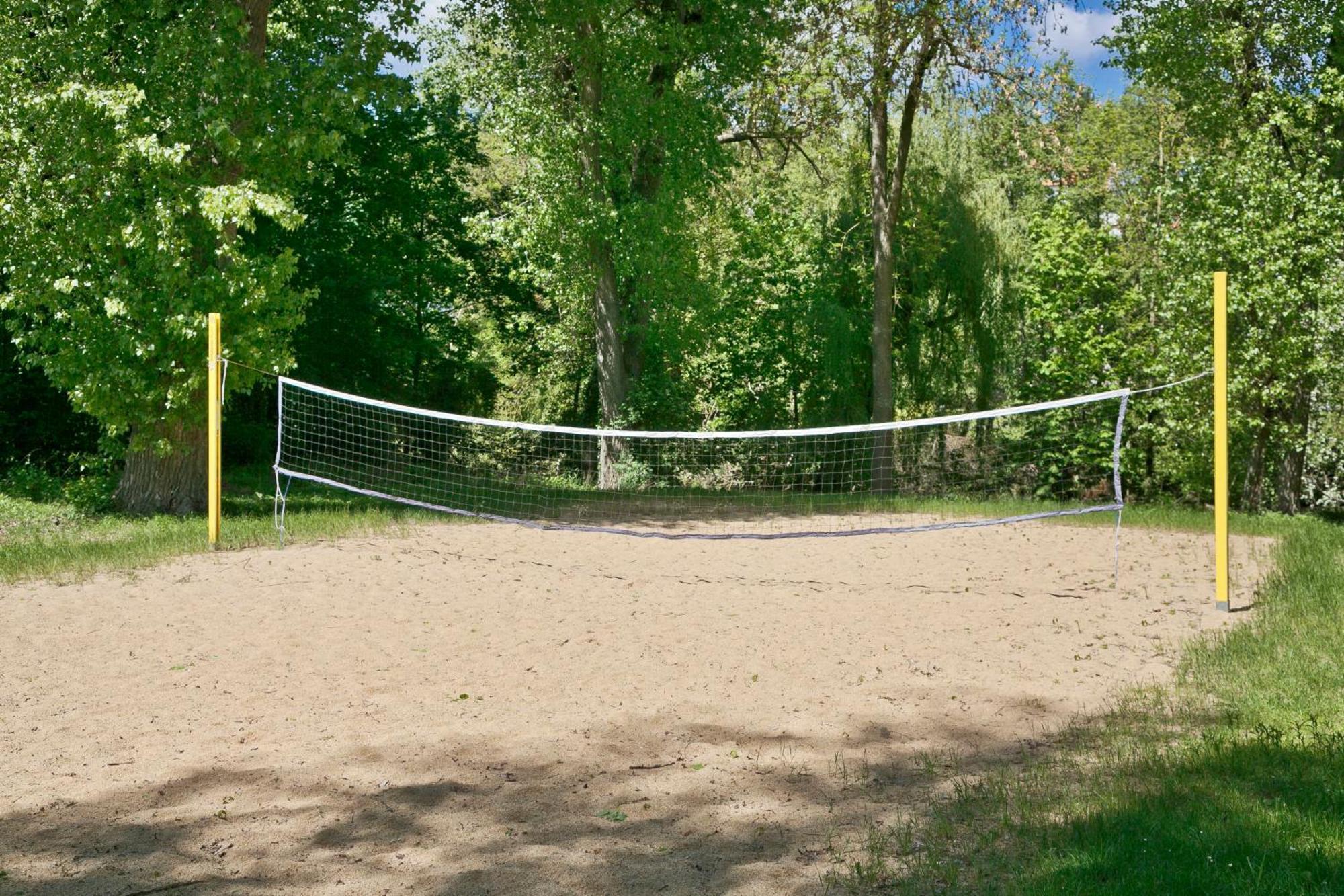 Knaus Campingpark Frickenhausen فريكنهاوزن ام ماين المظهر الخارجي الصورة
